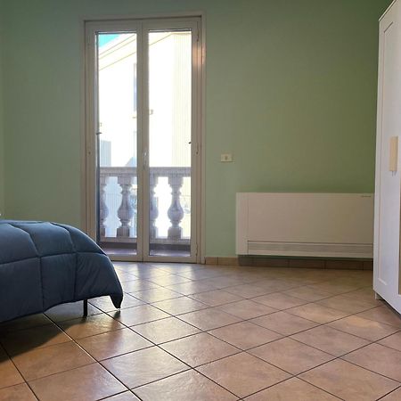Casa Vacanza Donna Laura Barcellona-Pozzo di Gotto Exteriér fotografie