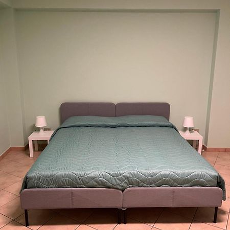 Casa Vacanza Donna Laura Barcellona-Pozzo di Gotto Exteriér fotografie