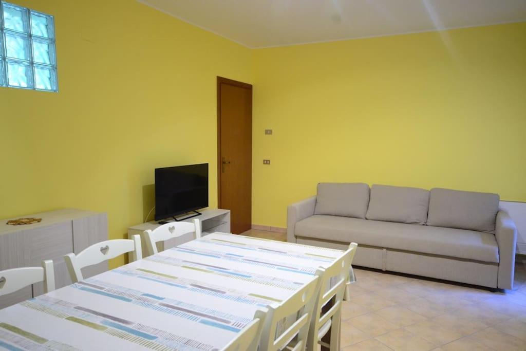 Casa Vacanza Donna Laura Barcellona-Pozzo di Gotto Exteriér fotografie