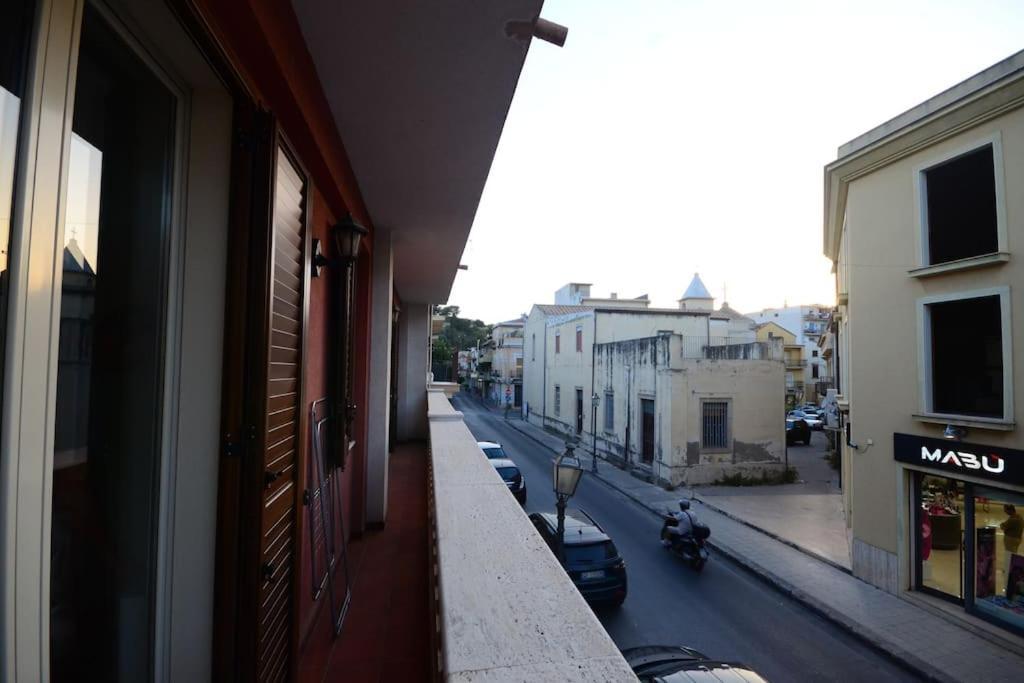 Casa Vacanza Donna Laura Barcellona-Pozzo di Gotto Exteriér fotografie