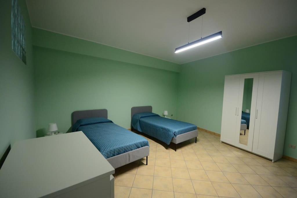 Casa Vacanza Donna Laura Barcellona-Pozzo di Gotto Exteriér fotografie
