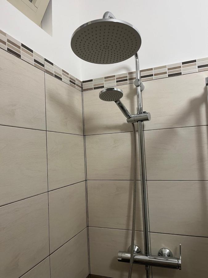 Casa Vacanza Donna Laura Barcellona-Pozzo di Gotto Exteriér fotografie